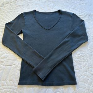 Ribbed long sleeve v-neck from Brandy Melville.